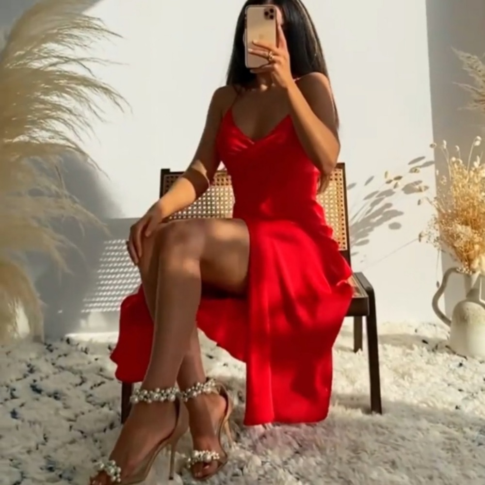 ❤️Bloggers Favorite❤️NWT Zara SATIN CAMISOLE DRESS in Red - Picture 7 of 15